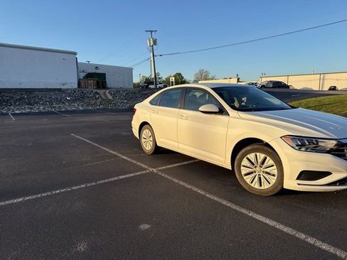 Used 2019 Volkswagen Jetta S image 4