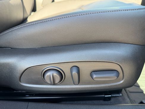 Used 2025 Chevrolet Malibu LT FWD image 21