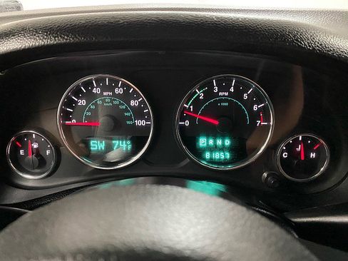 Used 2013 Jeep Wrangler Unlimited Sahara w/ Connectivity Group AWD/4WD image 18