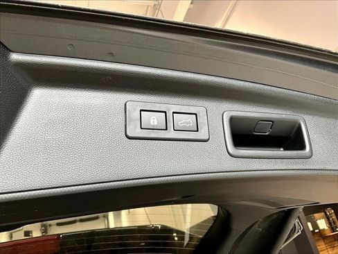 Used 2024 Subaru Forester Sport image 25