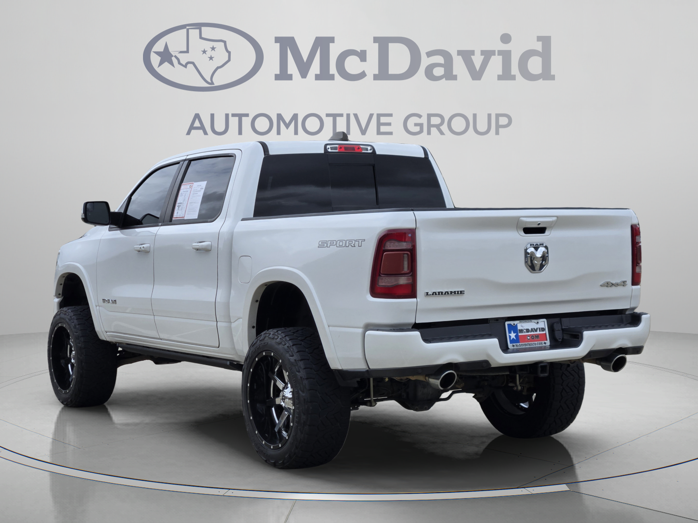 Used 2020 RAM 1500 Laramie w/ Sport Appearance Package AWD/4WD image 4