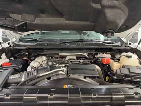 Used 2024 Chevrolet Silverado 3500 LT image 12