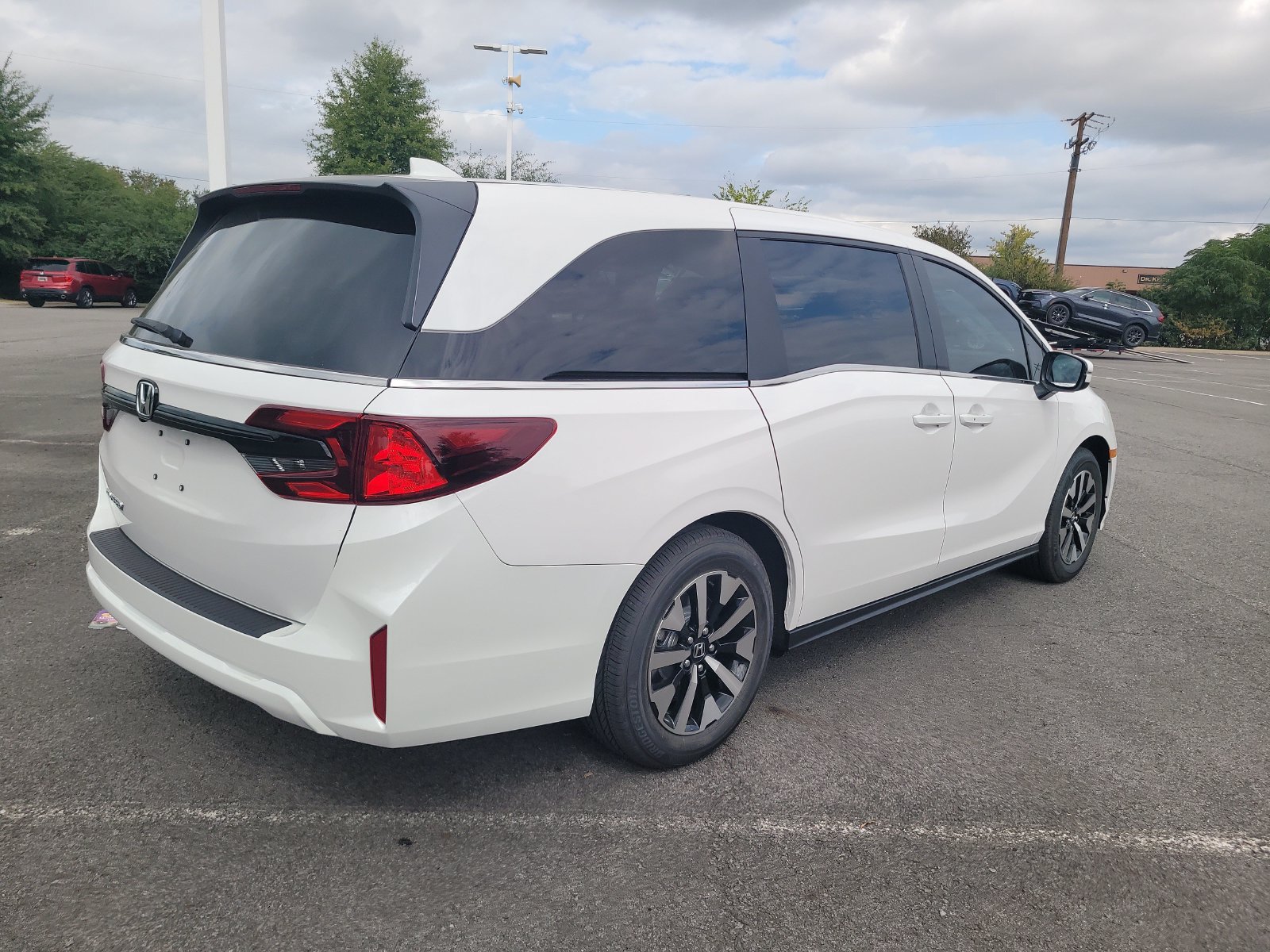 New 2027 Honda Odyssey EX-L image 3