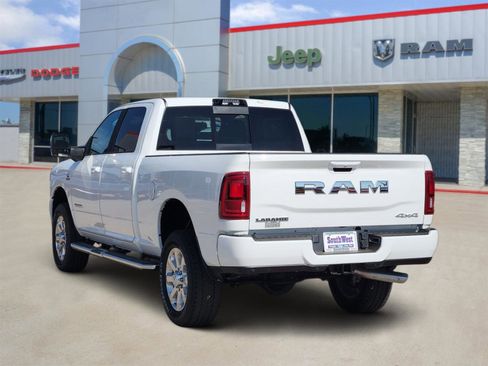 New 2026 RAM 2500 Laramie AWD/4WD image 4