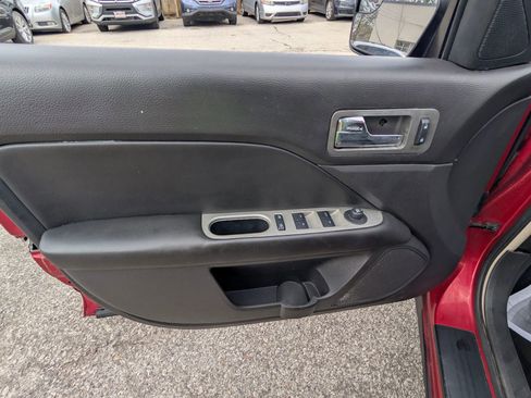 Used 2011 Ford Fusion SEL FWD image 10