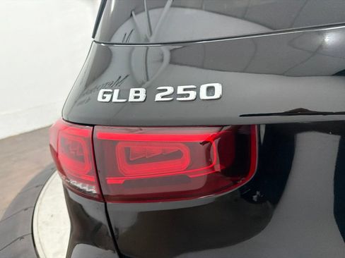Certified 2020 Mercedes-Benz GLB 250 image 12