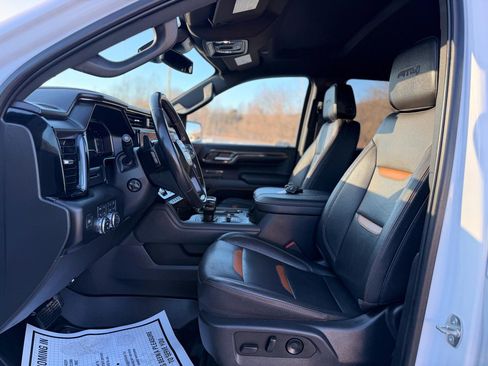 Used 2023 GMC Sierra 1500 AT4 w/ AT4 Preferred Package image 15