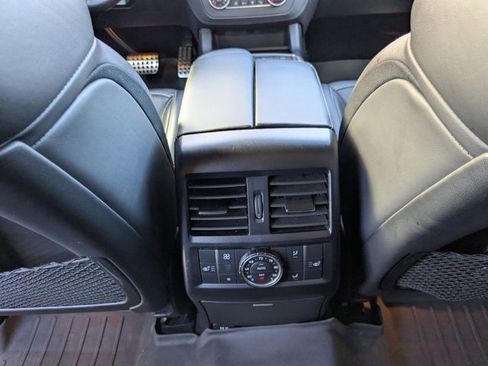 Used 2016 Mercedes-Benz GL 63 AMG 4MATIC image 21