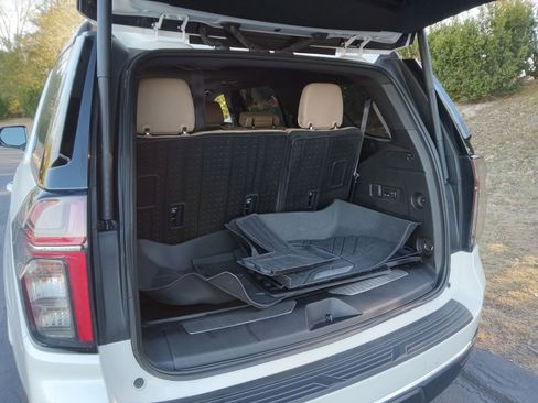 Used 2023 Chevrolet Tahoe Premier w/ Premium Package 2 image 32