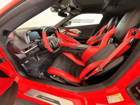 Used 2022 Chevrolet Corvette Stingray Preferred Cpe w/ Z51 Performance Package RWD image 32