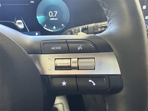 Used 2025 Hyundai Santa Cruz Limited image 8