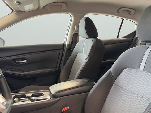 Used 2024 Nissan Sentra SV FWD image 10
