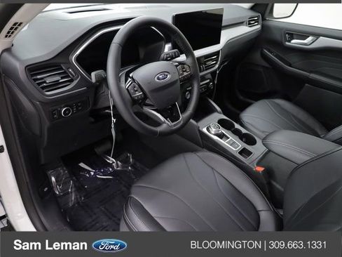 New 2025 Ford Escape SE w/ PHEV Premium Package image 6