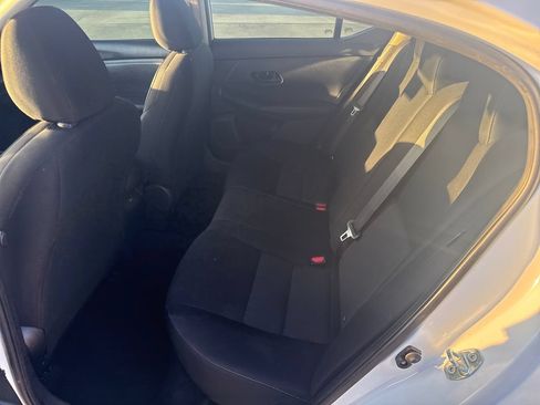 Used 2024 Nissan Sentra SV FWD image 22