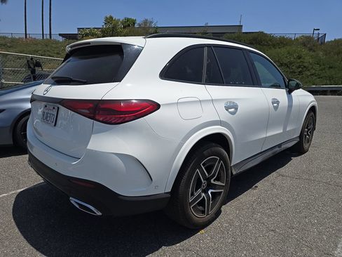Used 2024 Mercedes-Benz GLC 300 w/ AMG Line image 6