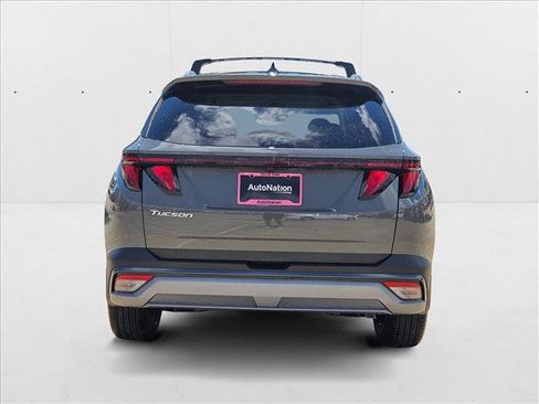 New 2025 Hyundai Tucson SEL image 8