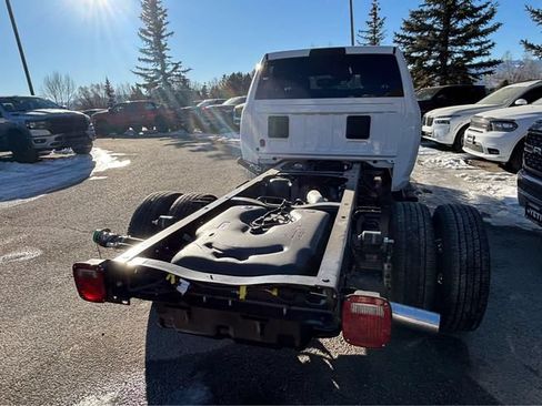 New 2026 RAM 3500 Tradesman w/ Chrome Appearance Group A AWD/4WD image 10