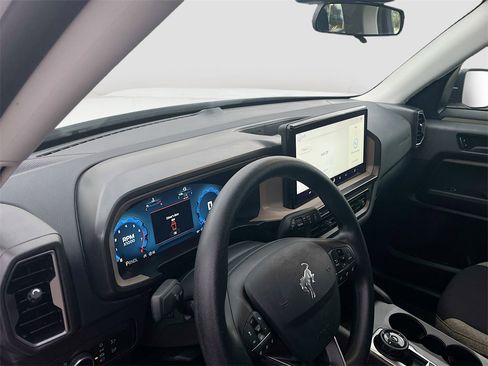 Used 2025 Ford Bronco Sport Big Bend image 9