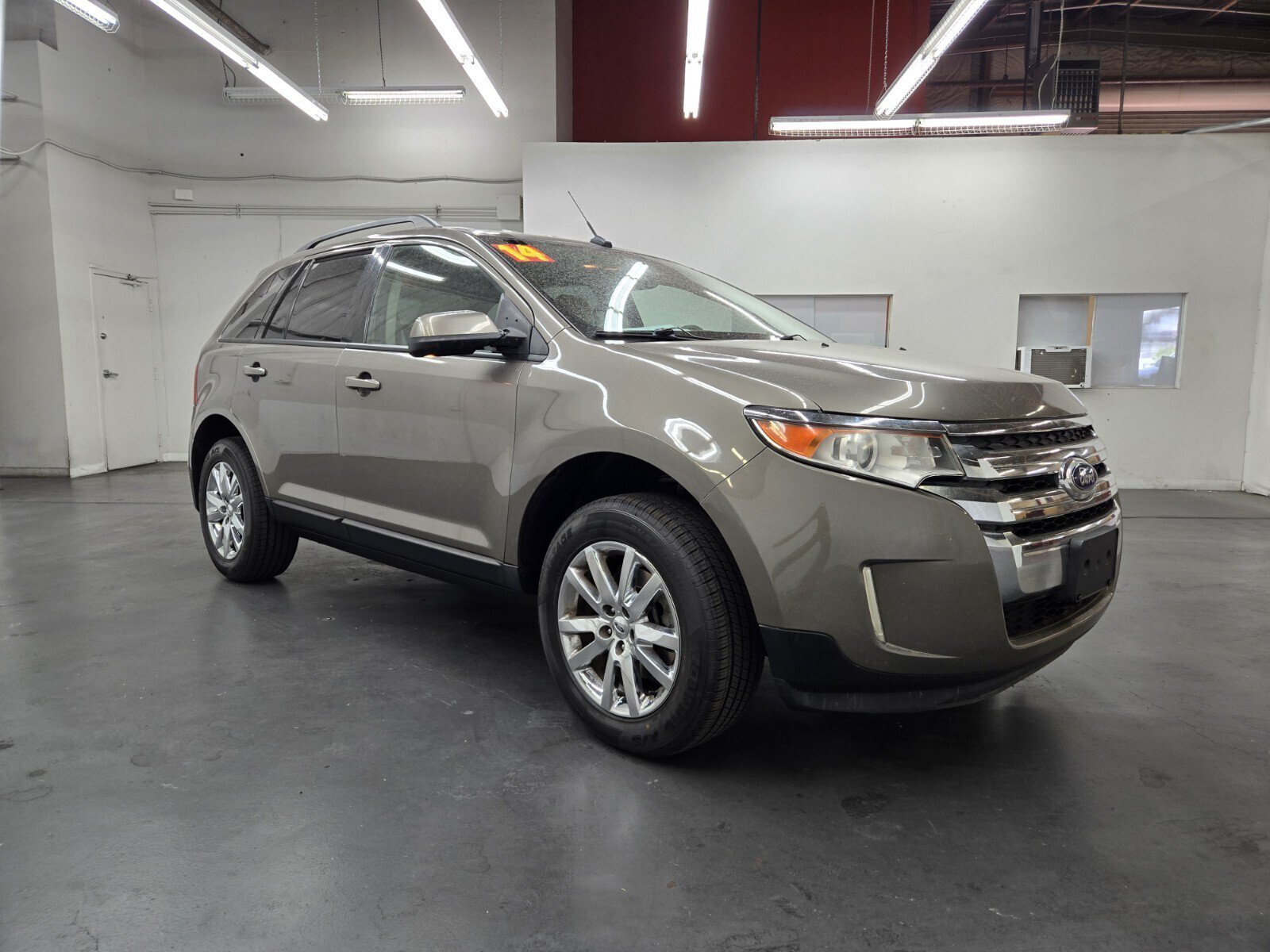 Used 2014 Ford Edge SEL w/ Equipment Group 204A FWD image 4