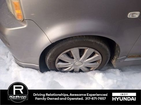 Used 2005 Scion xB image 10