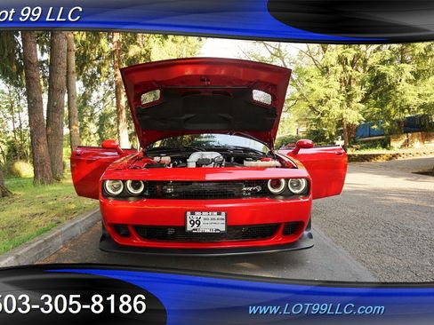 Used 2015 Dodge Challenger SRT Hellcat image 26