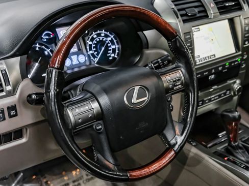 Used 2016 Lexus GX 460 image 22