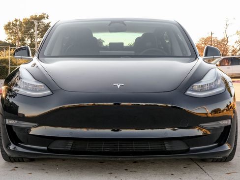 Used 2019 Tesla Model 3 Performance image 6