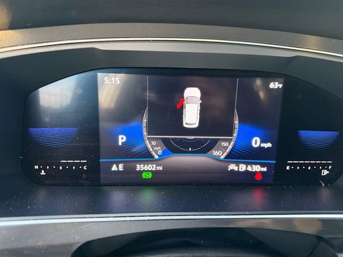 Used 2023 Volkswagen Tiguan SE R-Line image 40