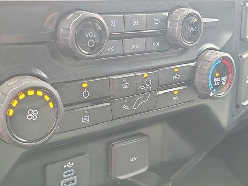 Used 2024 Ford F350 XLT image 33
