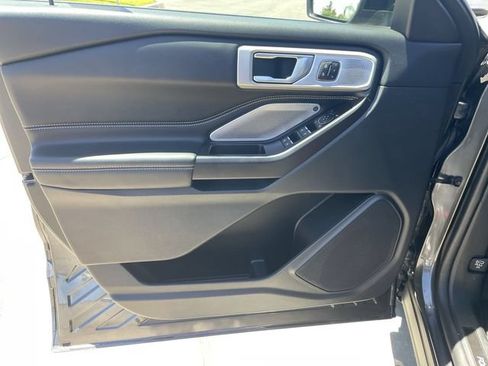 Used 2020 Ford Explorer ST w/ ST Street Pack AWD/4WD image 23