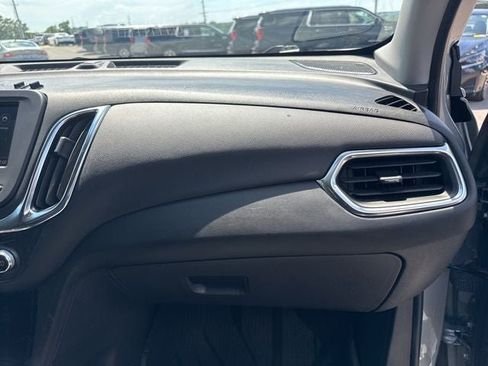 Used 2024 Chevrolet Equinox LT w/ LPO, Floor Liner Package FWD image 20