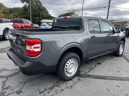 New 2025 Ford Maverick XL image 7