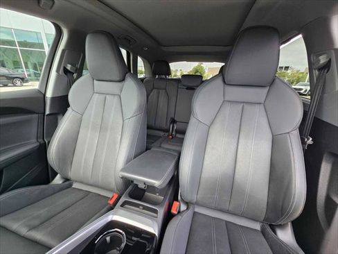 Used 2025 Audi Q5 Premium Plus w/ Premium Plus AWD/4WD image 22