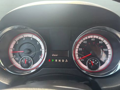 Used 2019 Dodge Grand Caravan SXT FWD image 10