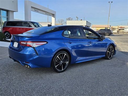 Used 2020 Toyota Camry XSE image 13