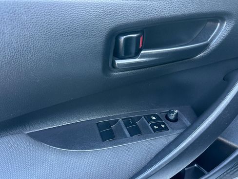 Used 2024 Toyota Corolla LE FWD image 11