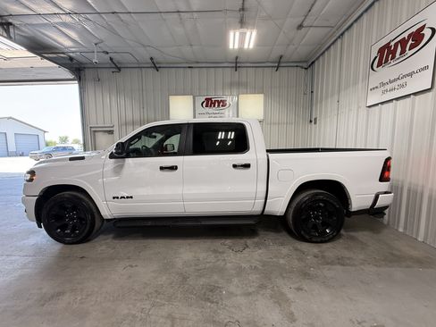 Used 2025 RAM 1500 Big Horn AWD/4WD image 12