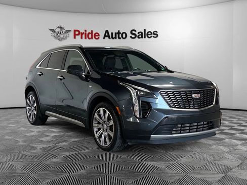 Used 2019 Cadillac XT4 Premium Luxury image 3