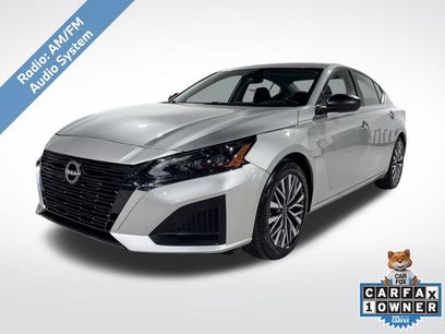Used 2024 Nissan Altima 2.5 SV