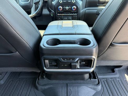 Used 2021 GMC Sierra 1500 Denali w/ Denali Ultimate Package AWD/4WD image 24