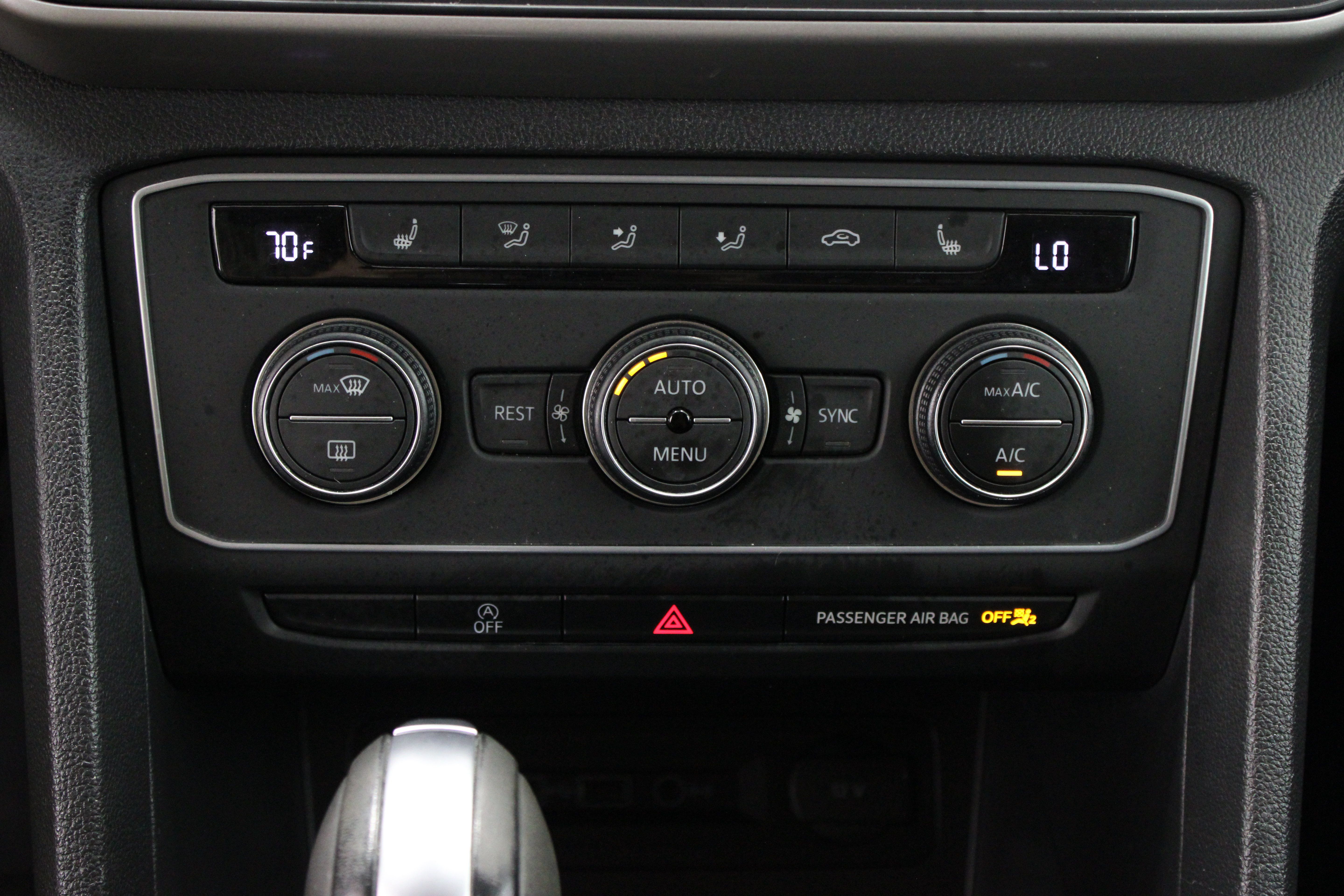 Used 2021 Volkswagen Atlas SE FWD image 20