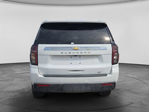 Used 2024 Chevrolet Suburban LT AWD/4WD image 8