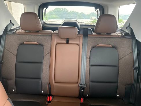 Certified 2025 Ford Bronco Sport Outer Banks w/ Outer Banks Tech Package+ AWD/4WD image 21