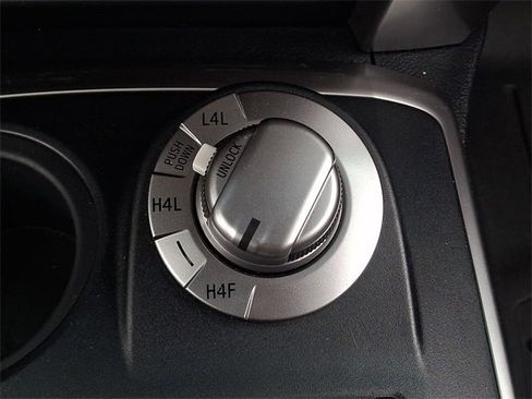 Used 2019 Toyota 4Runner Limited image 24