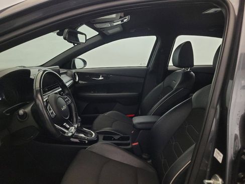 Used 2022 Kia Forte GT-Line w/ GT-Line Technology Package FWD image 17