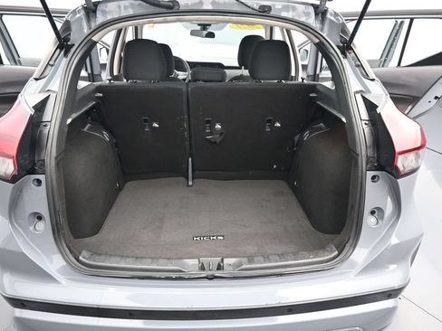 Used 2021 Nissan Kicks SV FWD image 23