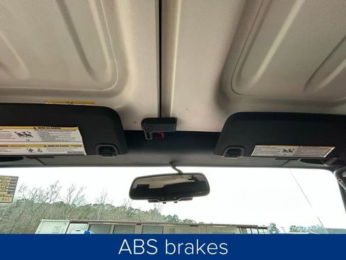 Used 2018 Jeep Wrangler Unlimited Sport S image 32