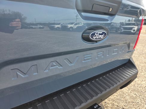 New 2025 Ford Maverick XLT w/ XLT Luxury Package image 17