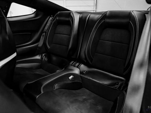 Used 2022 Ford Mustang Shelby GT500 w/ Technology Package image 82