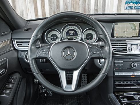 Used 2016 Mercedes-Benz E 400 4MATIC Sedan image 13